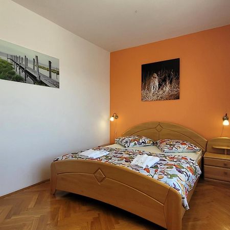 Apartment Danica Malinska Esterno foto